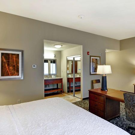 Hampton Inn And Suites New Hartford/Utica Екстер'єр фото